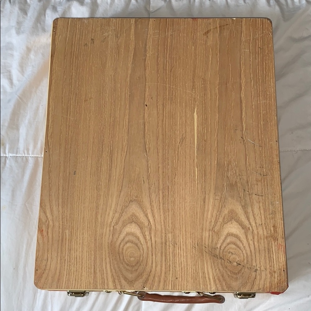 Wooden painting carrier